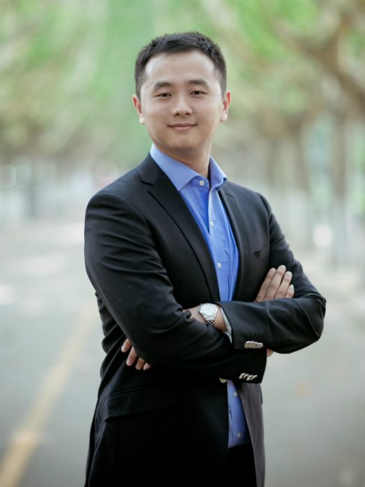 李聰(西安交通大學經濟與金融學院教授、博士生導師) 李聰(西安交通大學經濟與金融學院教授、博士生導師)