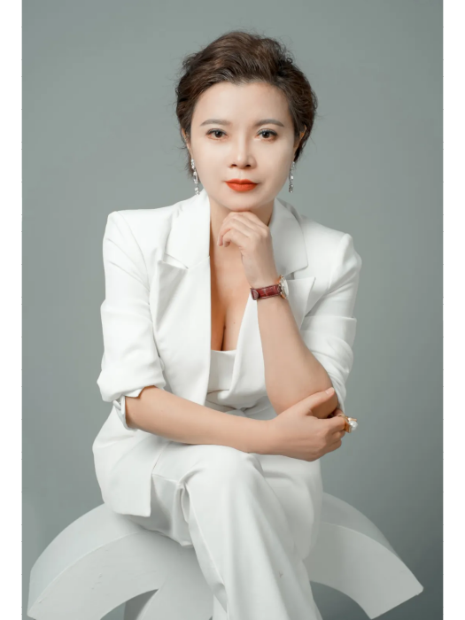 程麗芳(湖南優融美貿易有限公司執行董事) 程麗芳(湖南優融美貿易有限公司執行董事)
