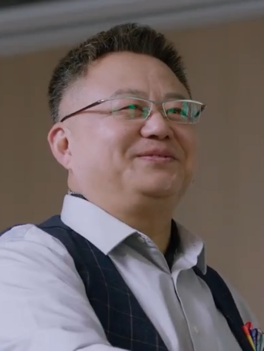 徐鶴翔(都市美食劇《大廚小婿》中的角色) 徐鶴翔(都市美食劇《大廚小婿》中的角色)