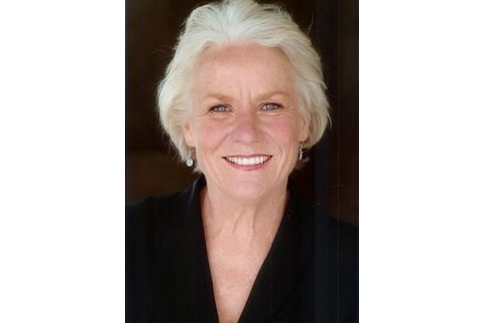 芭芭拉·塔拉布克(Barbara Tarbuck) 芭芭拉·塔拉布克(Barbara Tarbuck)