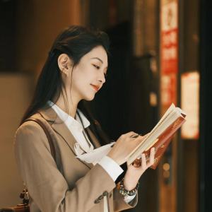 張炣艾 張炣艾