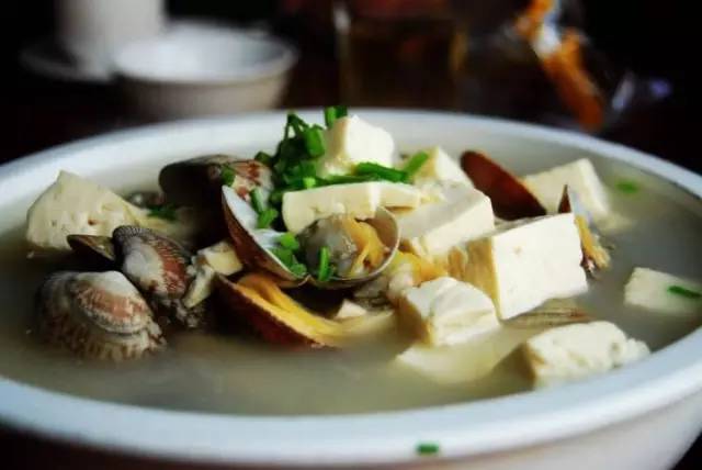 鹹蛋黃蛤蜊燉豆腐