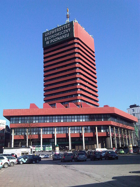 波茲南經濟學院