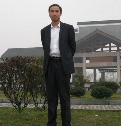 李柏武(萍鄉市高考政治學科中心組成員) 李柏武(萍鄉市高考政治學科中心組成員)