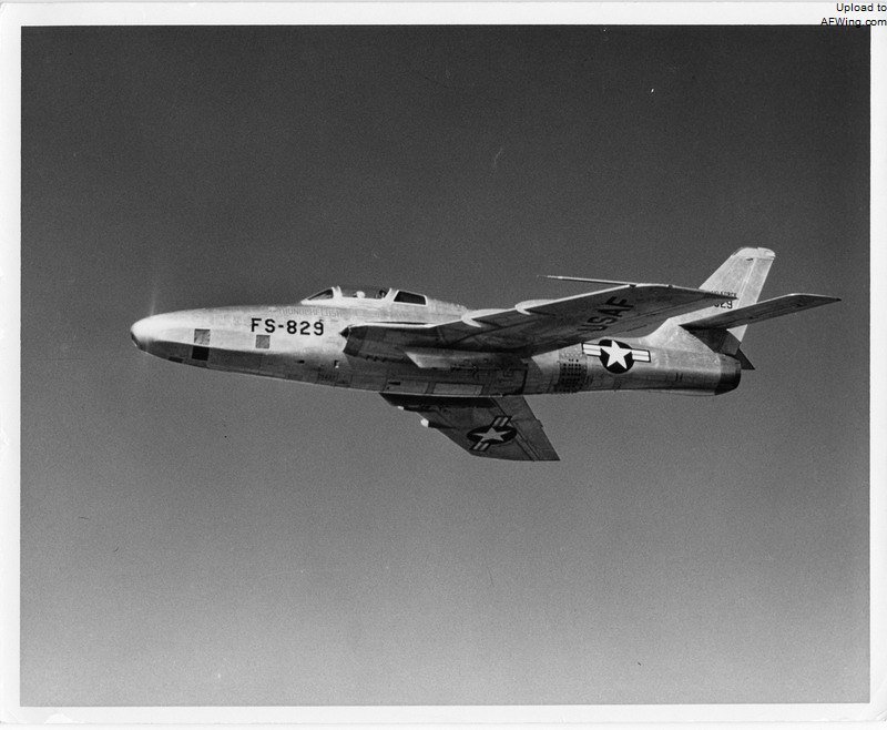 RF-84F“雷閃”