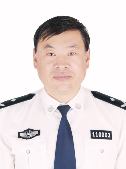 張宏(定西市公安局黨委委員、副局長) 張宏(定西市公安局黨委委員、副局長)