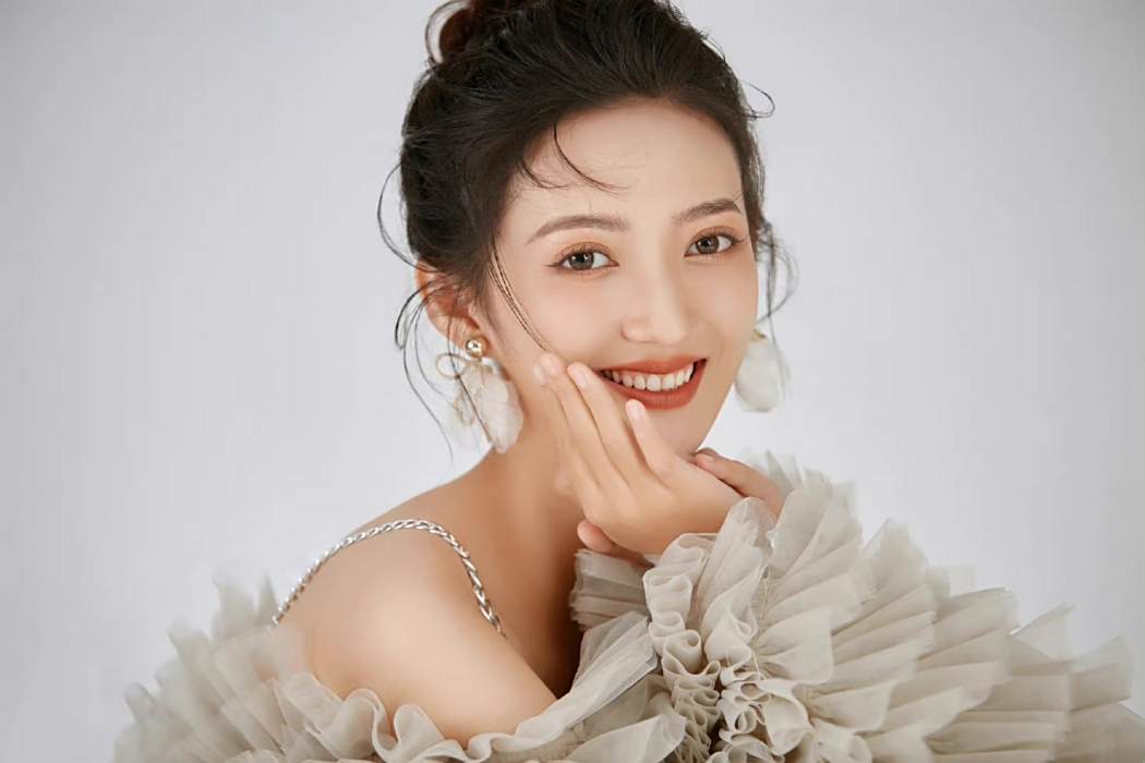 邵年(中國內地女演員) 邵年(中國內地女演員)