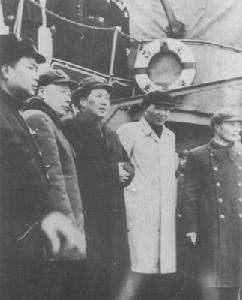 左起:康志強陳毅毛澤東羅瑞卿張愛萍