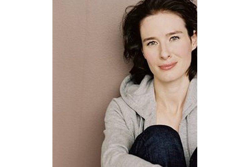 Amy Shelton-White Amy Shelton-White