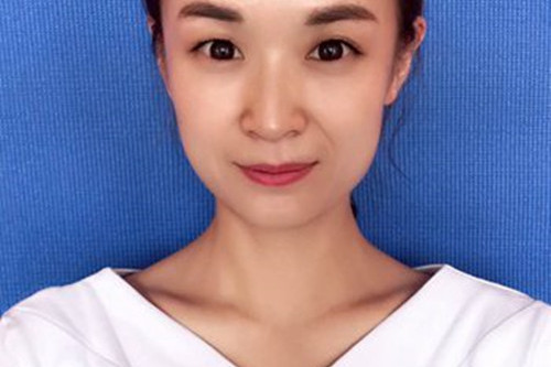 肖茹婷
