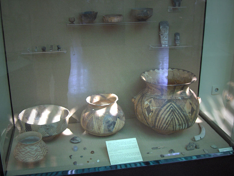 在前6,000年加泰土丘發現的陶器。