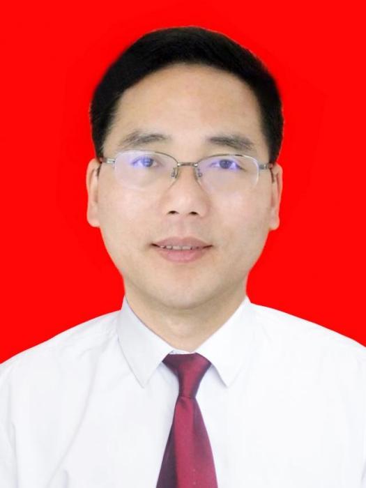 張俊(吉水縣農業農村局黨委委員、副局長) 張俊(吉水縣農業農村局黨委委員、副局長)