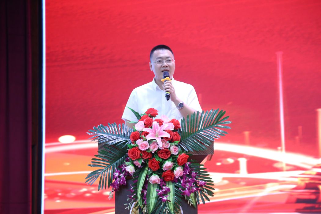 陳陽(衡水桃城中學副校長) 陳陽(衡水桃城中學副校長)