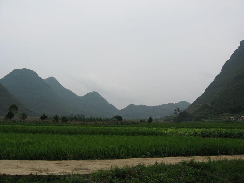 以臘屯村 以臘屯村