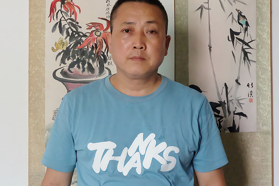 劉志亮(中國陶瓷協會會員) 劉志亮(中國陶瓷協會會員)