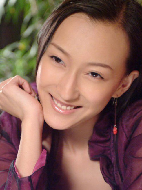 董琳(中國大陸歌手、模特、主持人、戲曲演員)