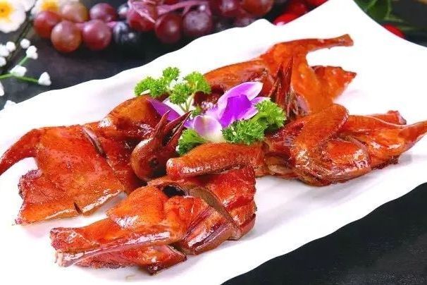 酥炸乳鴿 酥炸乳鴿