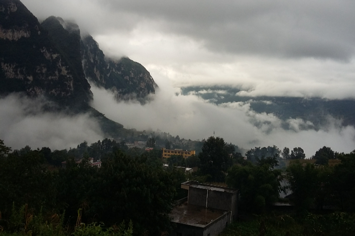 更底村 更底村