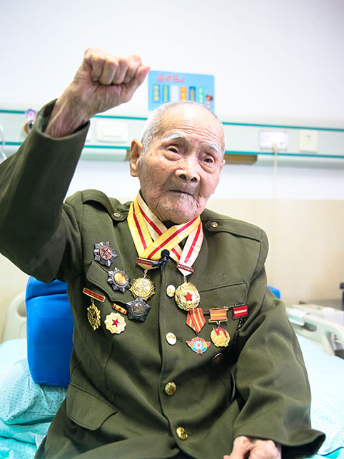 顧昌華(廣元蒼溪籍百歲老紅軍) 顧昌華(廣元蒼溪籍百歲老紅軍)
