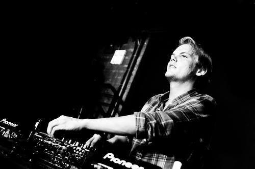 Avicii-WakeMeUp(Remix) Avicii-WakeMeUp(Remix)