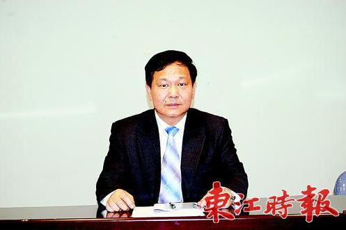 容樹坤 容樹坤