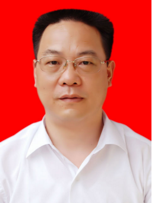 譚威華 譚威華