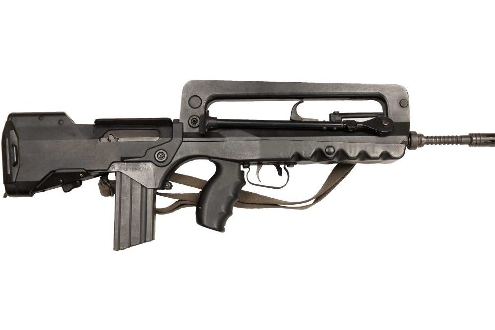 FAMAS(遊戲《和平精英》中的武器) FAMAS(遊戲《和平精英》中的武器)