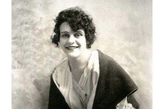 Helen Holmes Helen Holmes