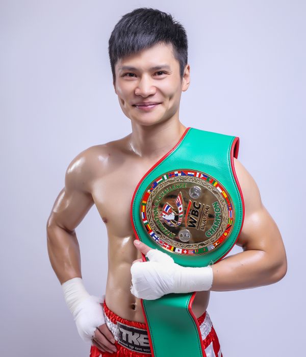 盧冬強(WBC國際金腰帶持有者) 盧冬強(WBC國際金腰帶持有者)