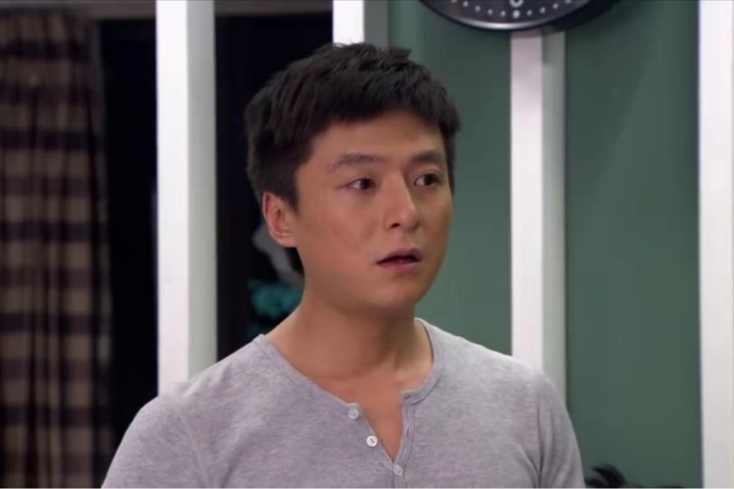 許悅(都市情感劇《下班抓緊談戀愛》中的角色) 許悅(都市情感劇《下班抓緊談戀愛》中的角色)