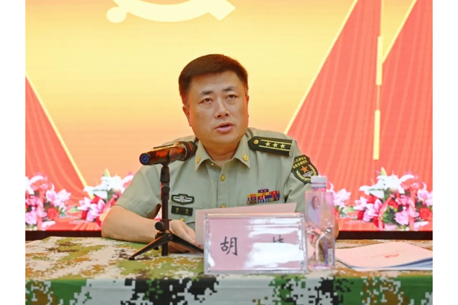 胡煒(中國人民解放軍聯勤保障部隊第九〇九醫院院長) 胡煒(中國人民解放軍聯勤保障部隊第九〇九醫院院長)