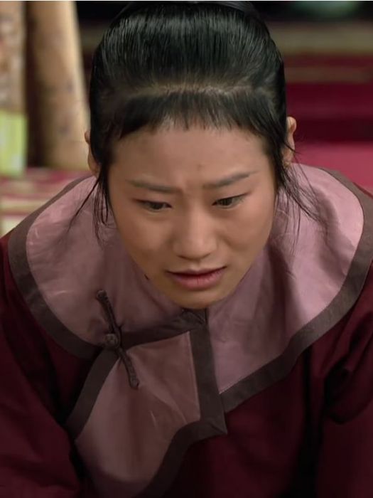 李群(中國內地女演員) 李群(中國內地女演員)