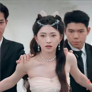 掌中玫瑰