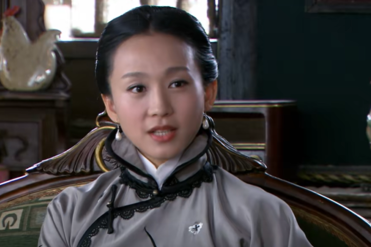依雲(近代傳奇劇《婦道》中的角色) 依雲(近代傳奇劇《婦道》中的角色)