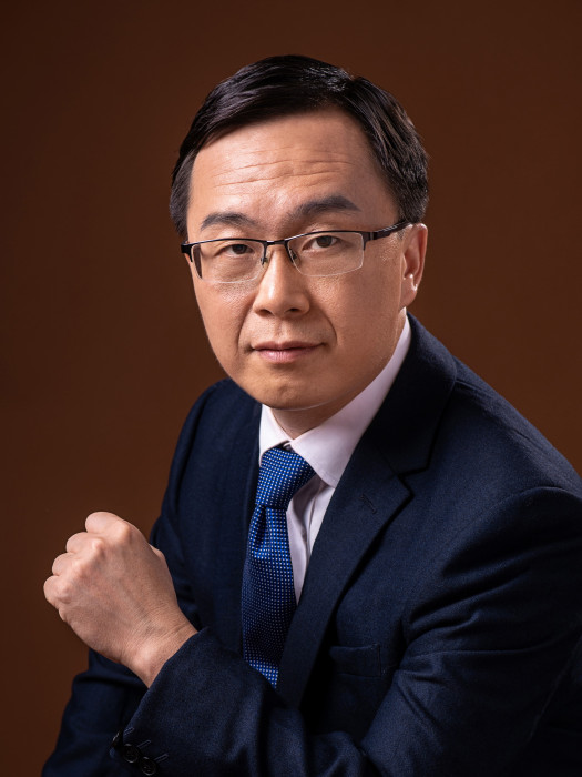 曹驥(廣西醫科大學附屬腫瘤醫院腫瘤防控辦主任) 曹驥(廣西醫科大學附屬腫瘤醫院腫瘤防控辦主任)