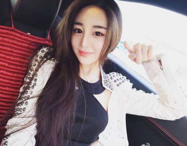 王天楚(女模特) 王天楚(女模特)