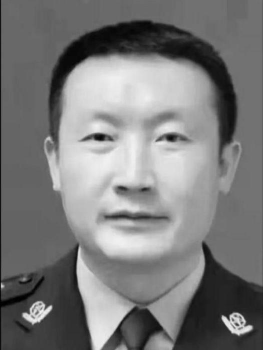 葉光輝(汝州市公安局臨汝鎮派出所原副所長) 葉光輝(汝州市公安局臨汝鎮派出所原副所長)