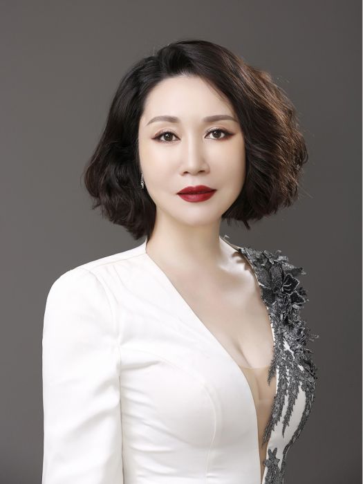 劉曉玲(香港國際時尚組織CEO) 劉曉玲(香港國際時尚組織CEO)