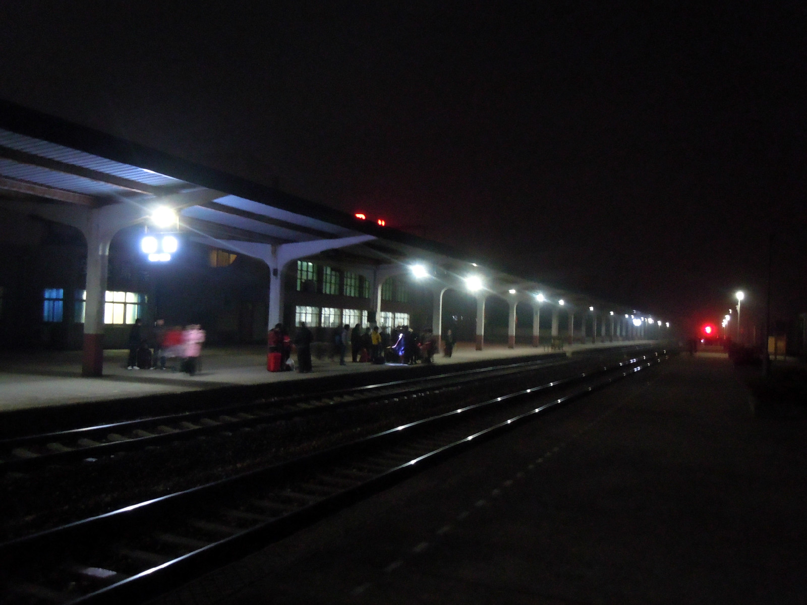 固始火車站站台2011年秋