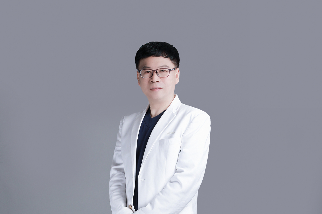 李雲峰(黑龍江藝星美容醫院執業醫師) 李雲峰(黑龍江藝星美容醫院執業醫師)