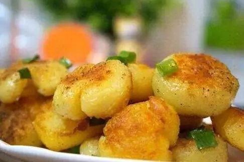 蔥香煎土豆 蔥香煎土豆