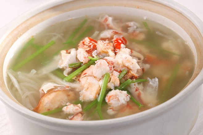 椰盅海鮮湯