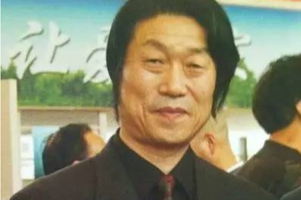 朱滿堂(中國美術家協會會員) 朱滿堂(中國美術家協會會員)