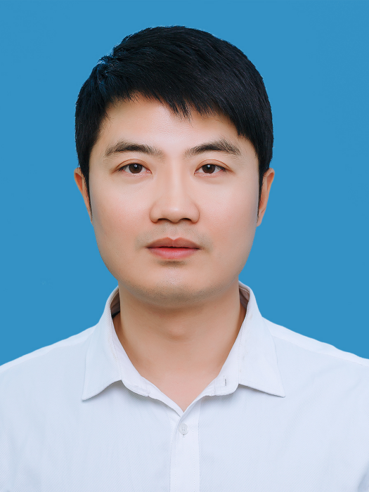 殷俊(江西省贛州市會昌縣委常委,縣政府常務副縣長、黨組副書記) 殷俊(江西省贛州市會昌縣委常委,縣政府常務副縣長、黨組副書記)