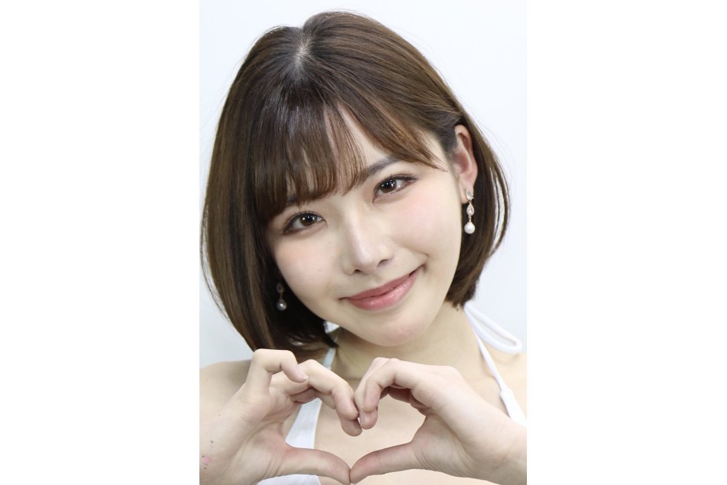 深田詠美(日本AV女優) 深田詠美(日本AV女優)