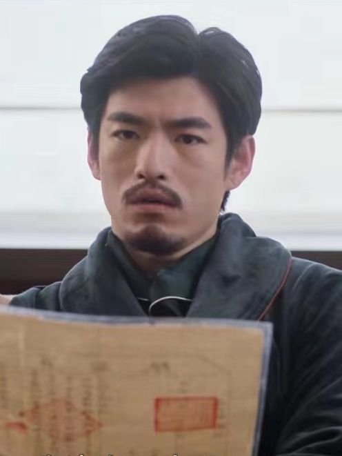 田旭(現實主義喜劇電影《別叫我酒神2》中的角色) 田旭(現實主義喜劇電影《別叫我酒神2》中的角色)