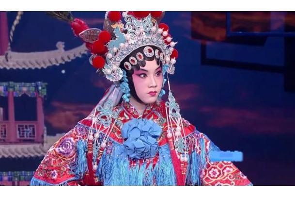丁妍(中央電視台首屆全國少兒京劇電視大賽選手) 丁妍(中央電視台首屆全國少兒京劇電視大賽選手)