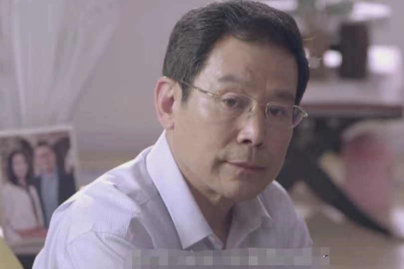 袁剛(都市情感劇《還是夫妻》中的角色) 袁剛(都市情感劇《還是夫妻》中的角色)
