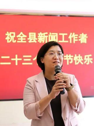 梁薇(湖北省鹹寧市教育局黨組書記、局長) 梁薇(湖北省鹹寧市教育局黨組書記、局長)