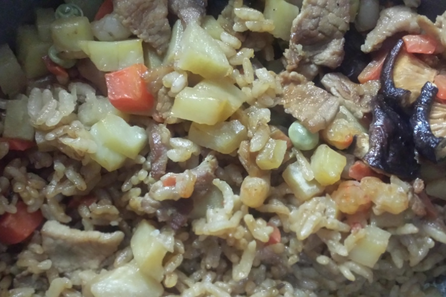 家常土豆燜飯 家常土豆燜飯